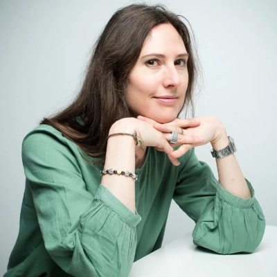Chloé schmidt-sarels avocate